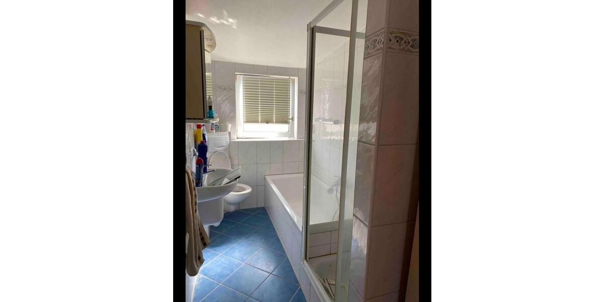 Dachgeschoßwohnung Wiesbaden Bierstadt - 2.5 Zimmer, 63 m&sup2;, 650&euro; | Angebot:24716517