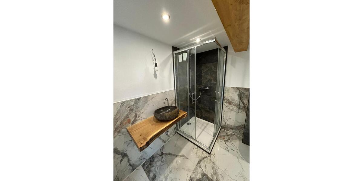 Dachgeschoßwohnung Windorf - 3 Zimmer, 80 m&sup2;, 690&euro; | Angebot:24660526