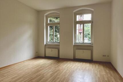 Lichtdurchflutete Altbauwohnung in Dresden-BlasewitzStriesen mit Glasfaser 2.5 zimmer