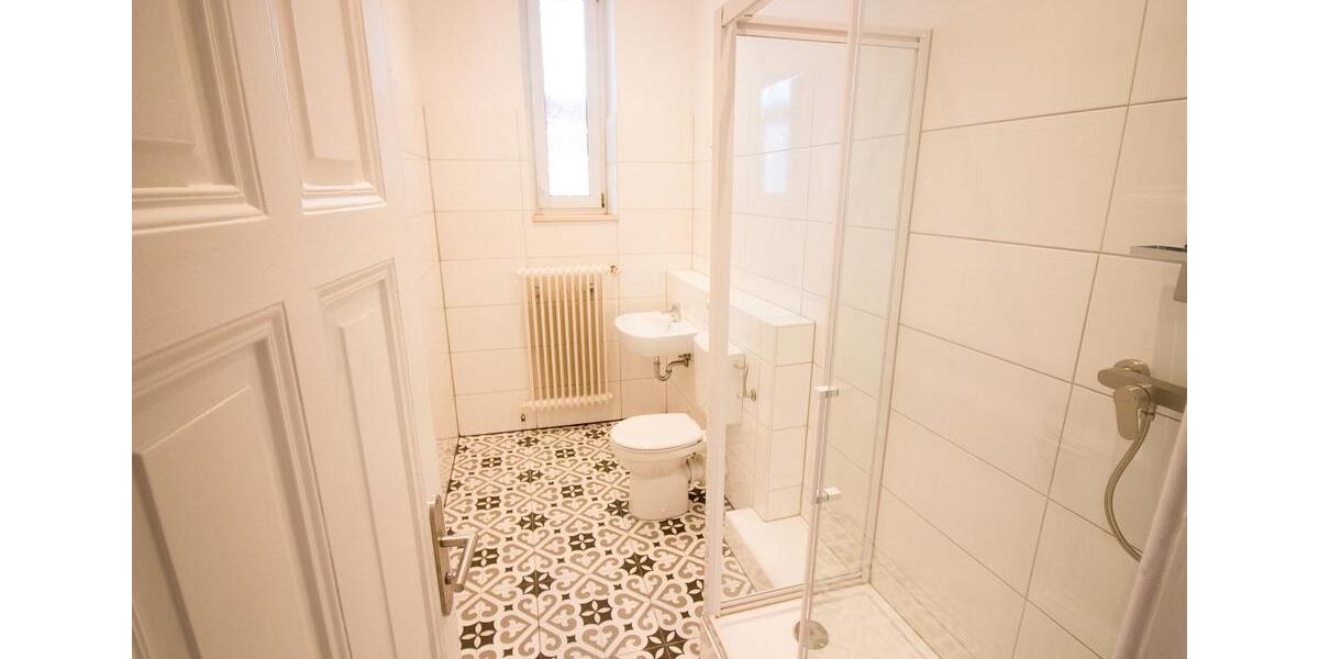 Etagenwohnung Wilhelmshaven - 5 Zimmer, 136 m&sup2;, 950&euro; | Angebot:26455812