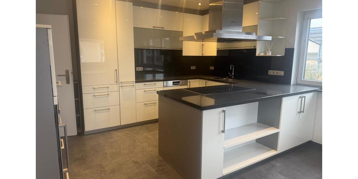 Großzügige Maisonette-Wohnung (216 m²) mit Kamin, Galerie & uvm 5 zimmer