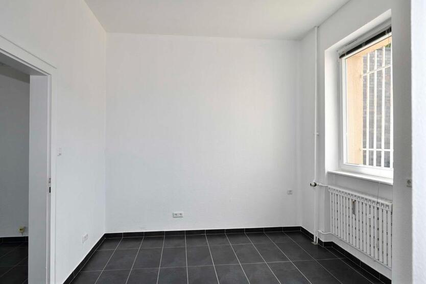 Ladenfläche Heinrich-Nordhoff- EG links 66,85 m² teilbar 3730qm zimmer