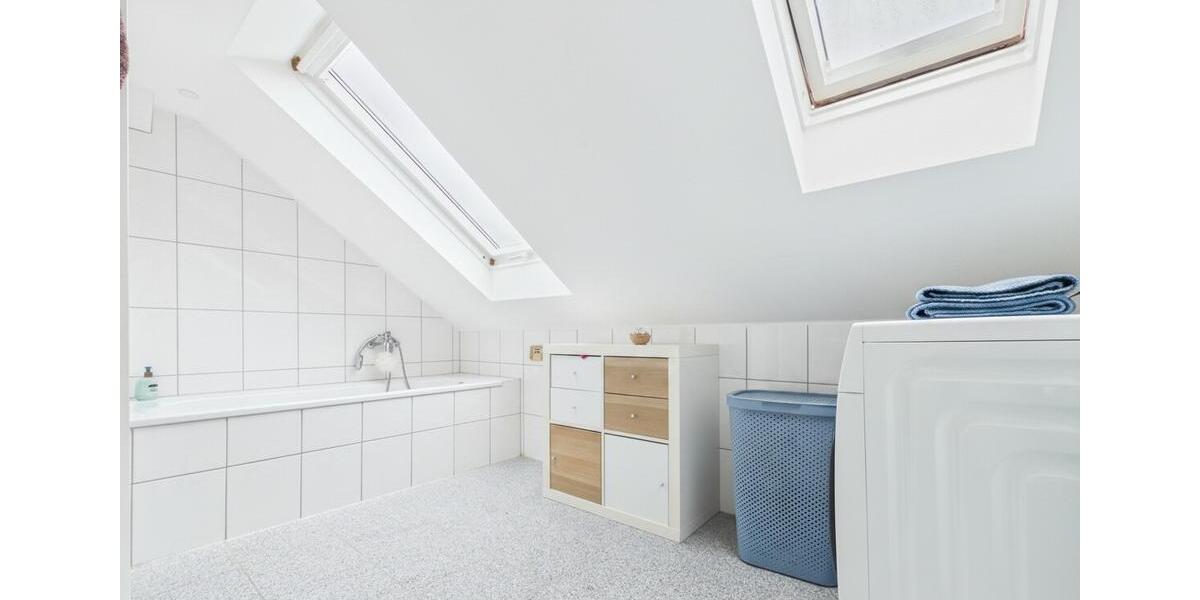Dachgeschoßwohnung Kemmern - 4 Zimmer, 85 m&sup2;, 1.000&euro; | Angebot:26624590