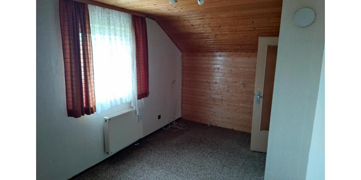 Einfamilienhaus Haigerloch - 6 Zimmer, 137 m&sup2;, 1.300&euro; | Angebot:26537726