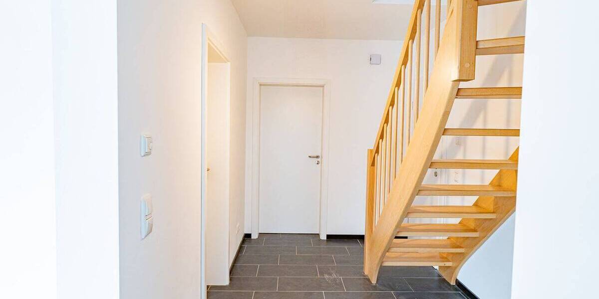 Etagenwohnung Hemmoor Warstade - 3 Zimmer, 96 m&sup2;, 995&euro; | Angebot:26596108