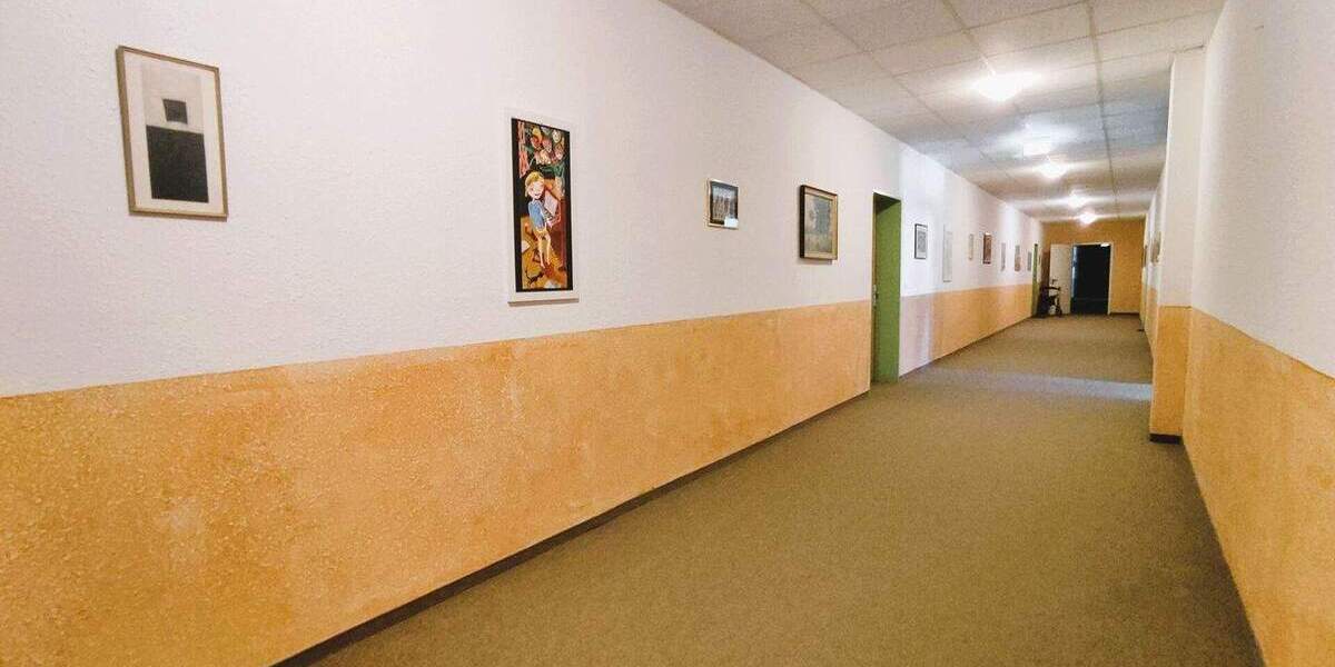 Etagenwohnung Bitterfeld Wolfen - 2 Zimmer, 65 m&sup2;, 455&euro; | Angebot:25704656