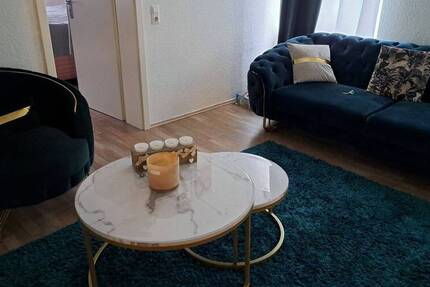 3 Zi. Wohnung für nette Mieterin nur mit Einkommensnachweis !