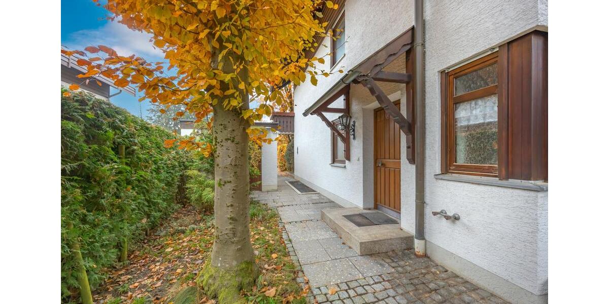 Lichtdurchflutetes Einfamilienhaus mit Süd-Ostterrasse und schönem Garten 6 zimmer