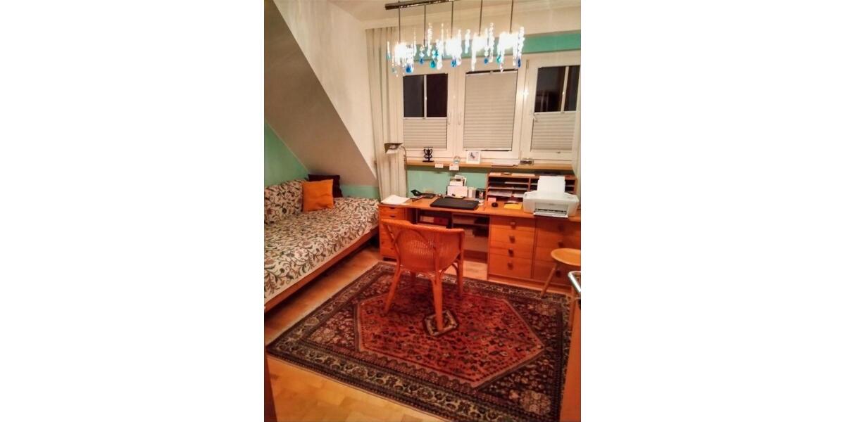 Dachgeschoßwohnung Haßfurt - 3 Zimmer, 95 m&sup2;, 990&euro; | Angebot:24887384