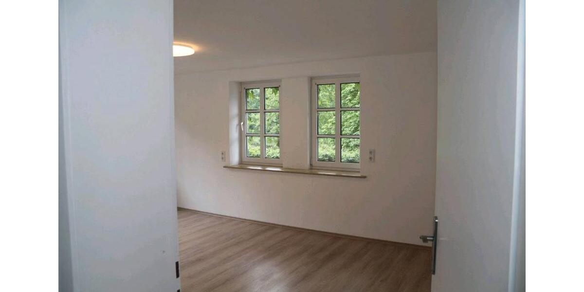 Etagenwohnung Schmallenberg - 3 Zimmer, 89 m&sup2;, 690&euro; | Angebot:26592536