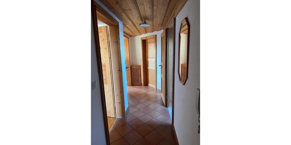 Dachgeschoßwohnung Petting - 3 Zimmer, 80 m&sup2;, 800&euro; | Angebot:26178365
