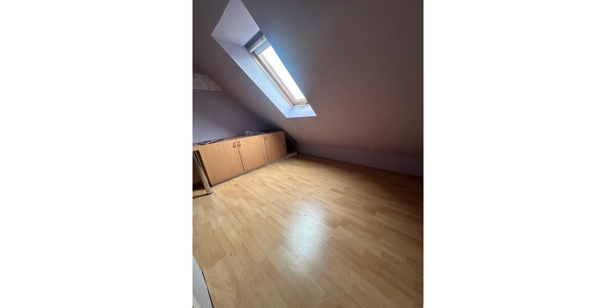 Etagenwohnung Bad Bramstedt - 5 Zimmer, 114 m&sup2;, 1.400&euro; | Angebot:26652153