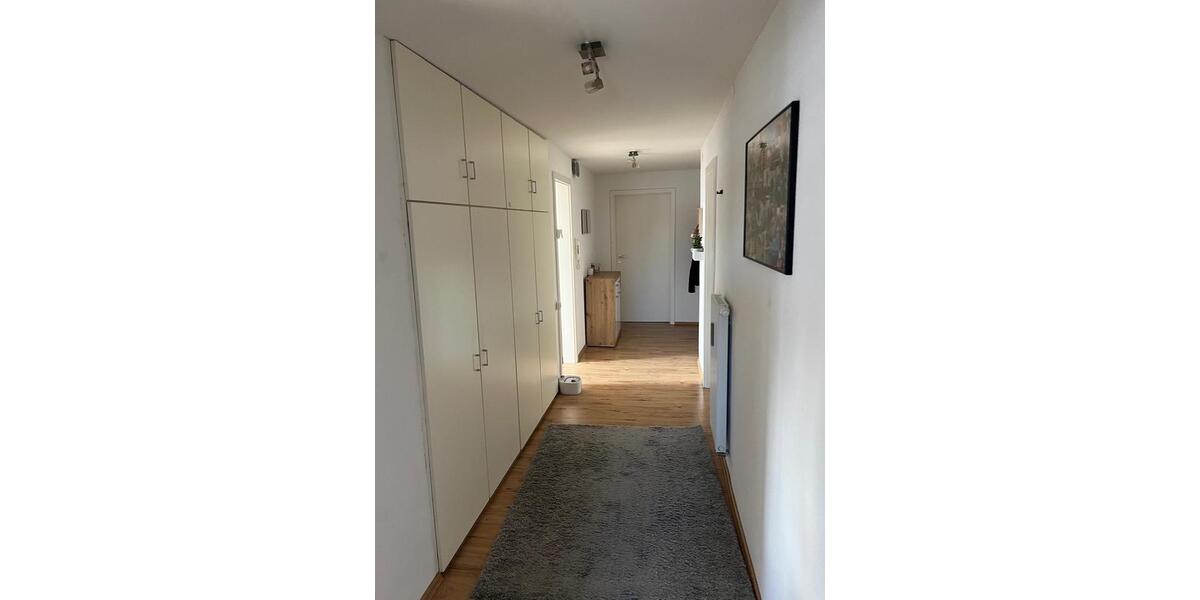 Dachgeschoßwohnung Dinkelscherben - 3 Zimmer, 83 m&sup2;, 850&euro; | Angebot:24694784