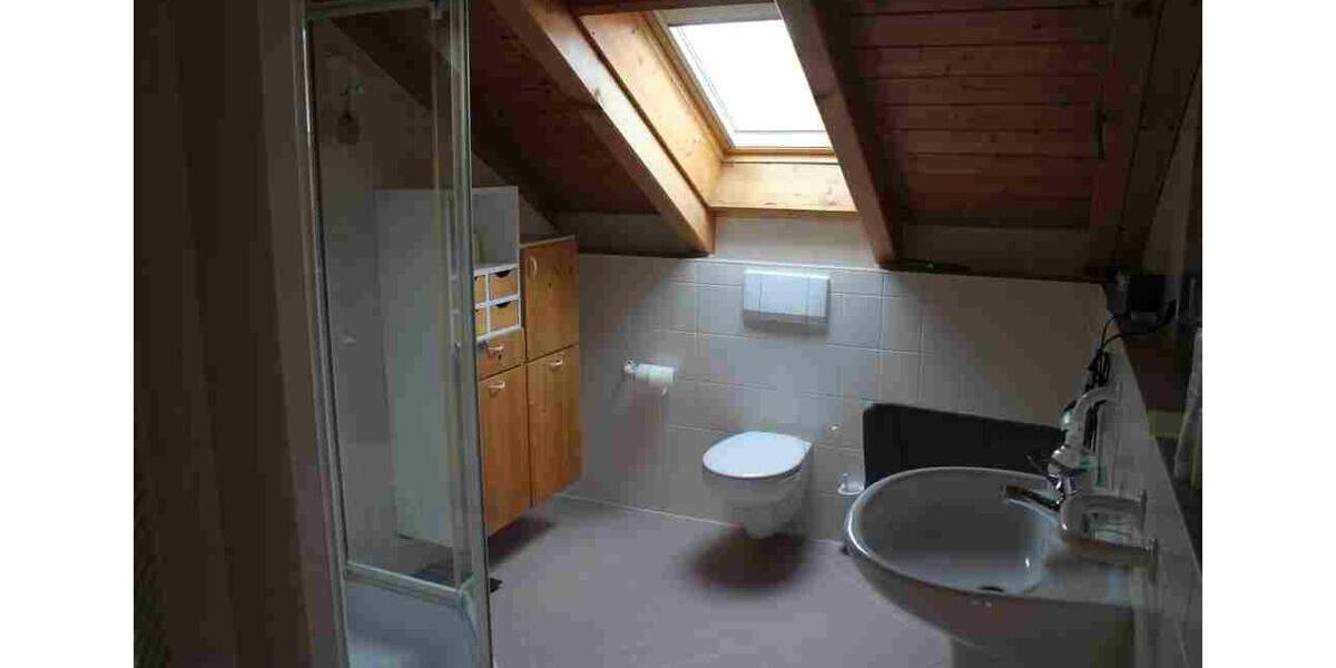 Etagenwohnung Burghausen - 1 Zimmer, 15 m&sup2;, 490&euro; | Angebot:26681374