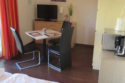 Ostsee Fewo Nov,-April 2 Zi, 40 qm 500 2 Bäder,W-Lan 1-2 Pers, 2 zimmer