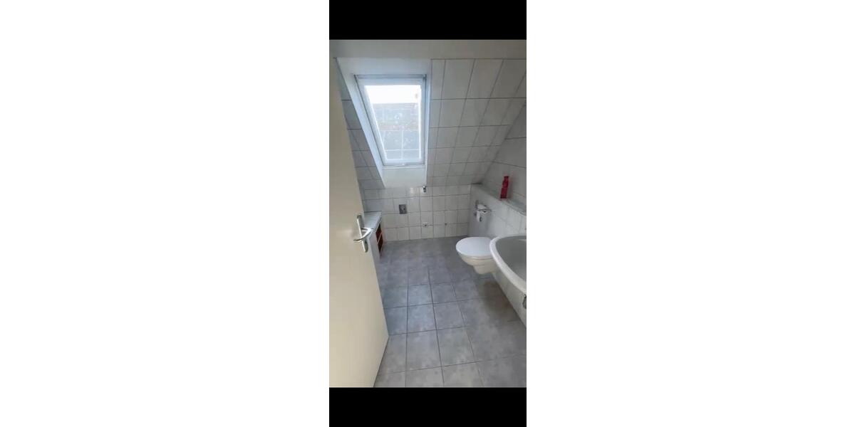 Dachgeschoßwohnung Bühl - 3 Zimmer, 67 m&sup2;, 950&euro; | Angebot:26032182