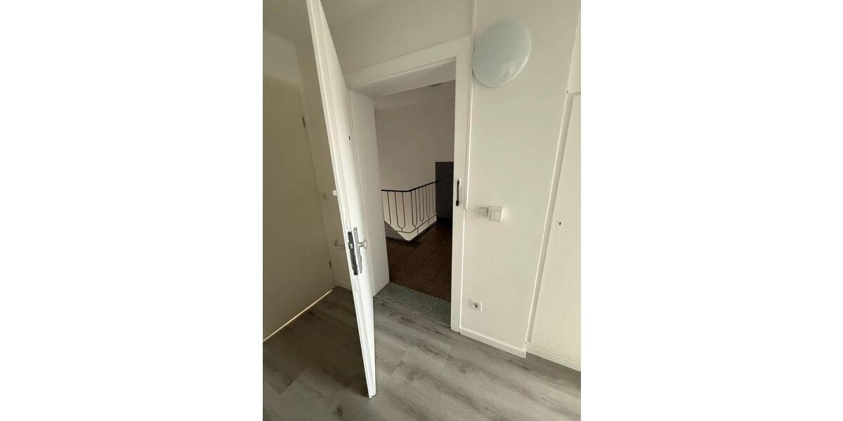 Dachgeschoßwohnung Gelsenkirchen Gelsenkirchen-Mitte - 2 Zimmer, 47 m&sup2;, 430&euro; | Angebot:26588843