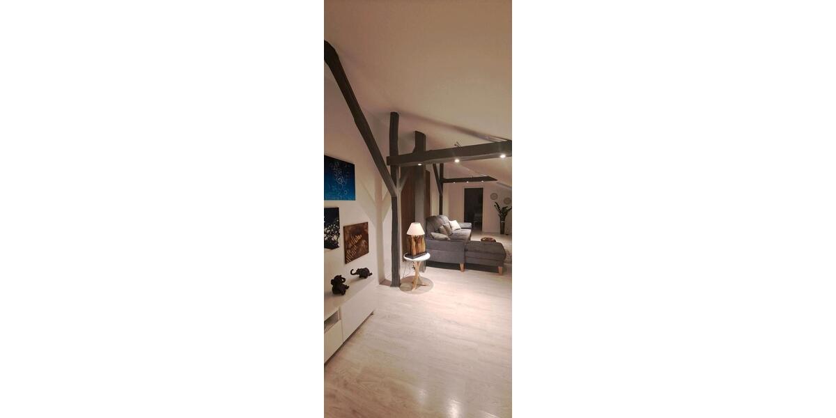 Erdgeschoßwohnung Schwandorf - 6.5 Zimmer, 115 m&sup2;, 1.200&euro; | Angebot:25235049