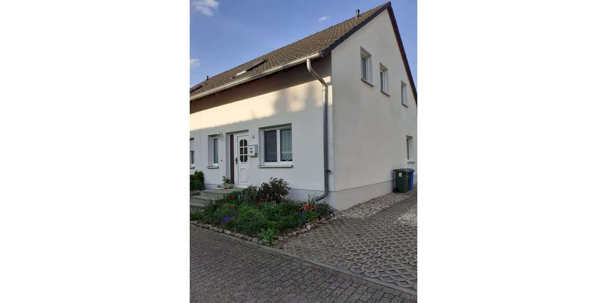 Einfamilienhaus Südliches Anhalt OT Gnetsch Gnetsch - 3.5 Zimmer, 103 m&sup2;, 721&euro; | Angebot:26576075