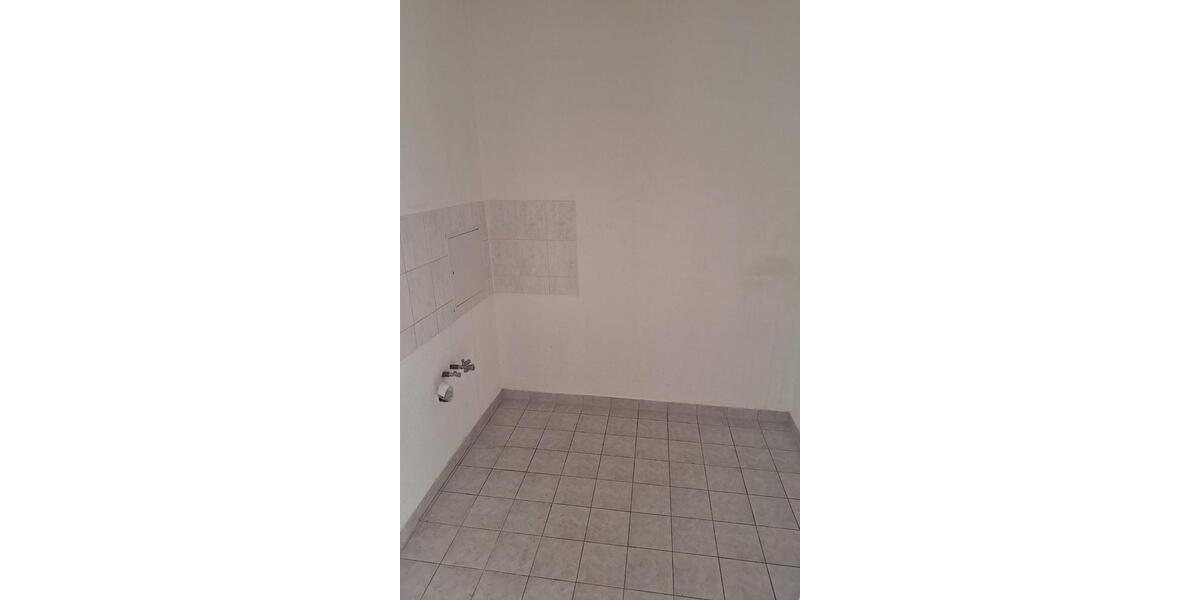 Etagenwohnung Zehdenick - 4 Zimmer, 67 m&sup2;, 400&euro; | Angebot:25646522