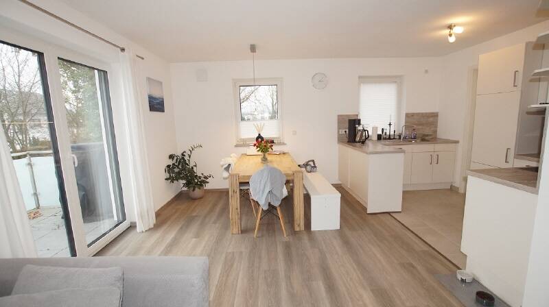 Etagenwohnung Straubing - 3 Zimmer, 76 m&sup2;, 900&euro; | Angebot:26128829