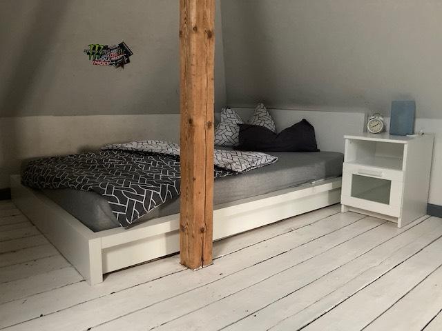 Möbliertes Zimmer 1 zimmer