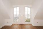 Frisch renoviert + EBK 2 zimmer