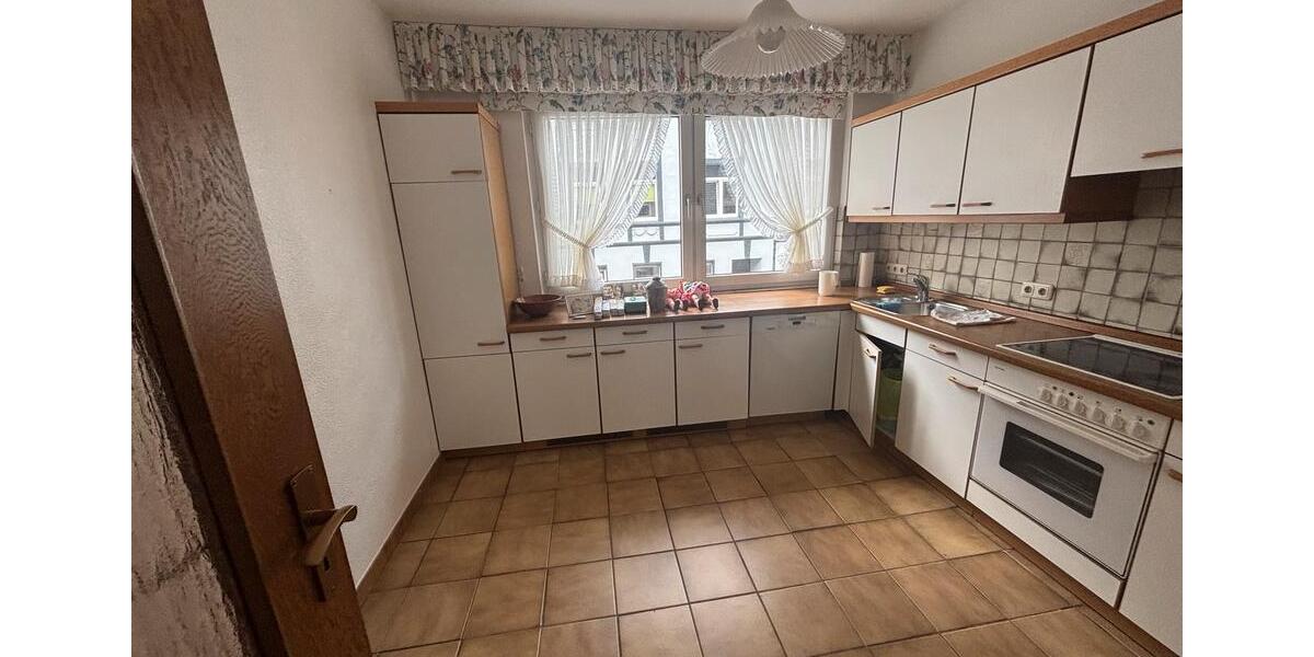 Etagenwohnung Duisburg Mittelmeiderich - 3 Zimmer, 80 m&sup2;, 850&euro; | Angebot:26496121