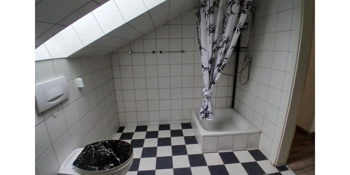 Dachgeschoßwohnung Lichtenfels - 4 Zimmer, 99 m&sup2;, 750&euro; | Angebot:24524275