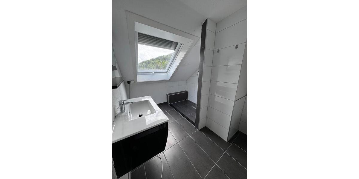 Dachgeschoßwohnung Miltenberg - 3.5 Zimmer, 78 m&sup2;, 730&euro; | Angebot:26578621
