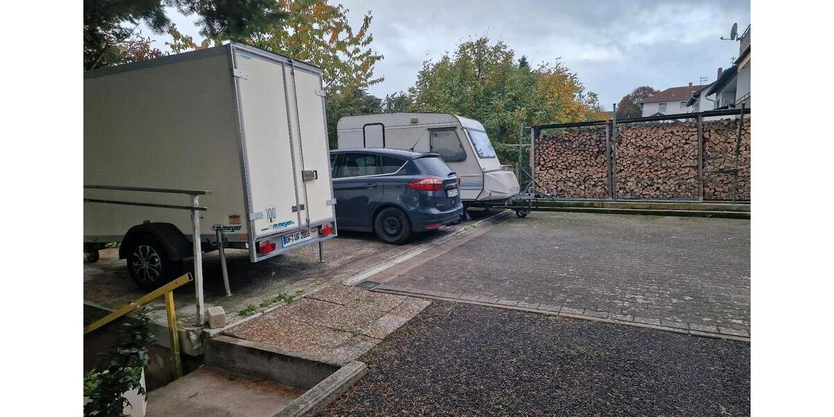 EG Wohnung 2 Garagen 4 Stellplätze Garten 3 zimmer