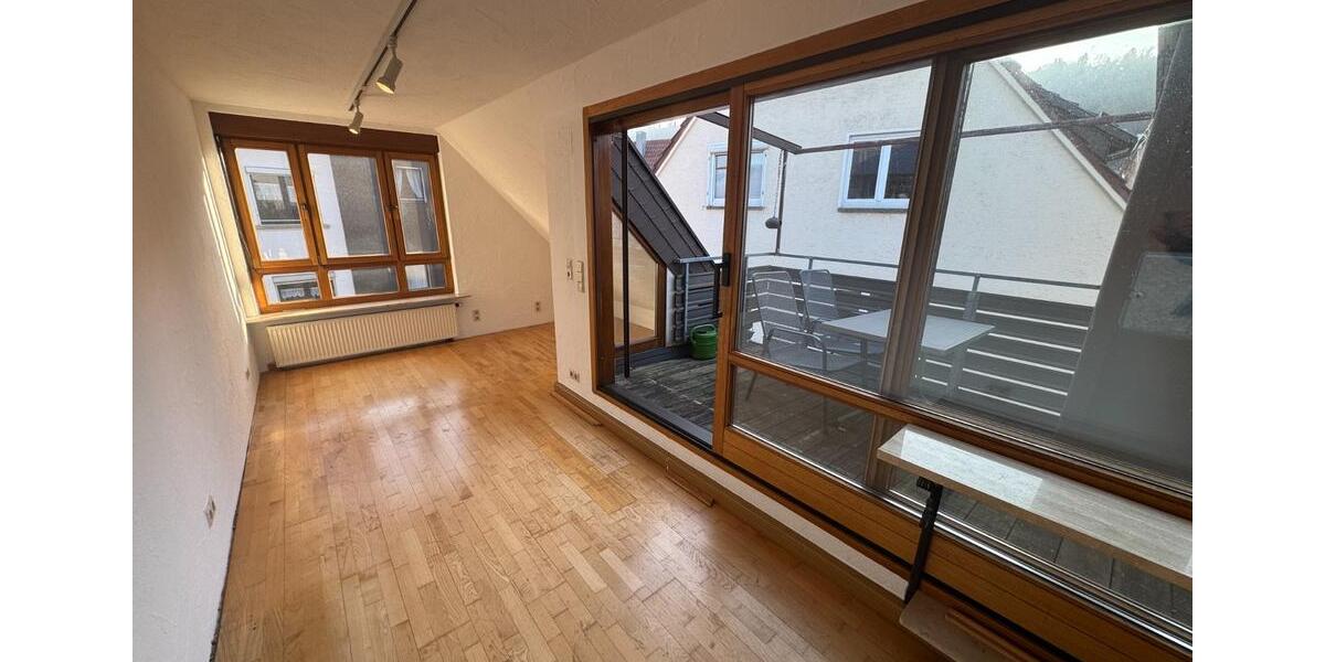 Doppelhaushälfte Stuttgart Luginsland - 4 Zimmer, 112 m&sup2;, 1.560&euro; | Angebot:25080214
