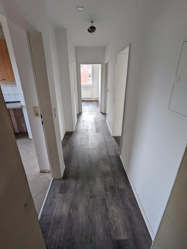 3-Zimmer EG mit Balkon in bester Fallingbosteler Lage zimmer