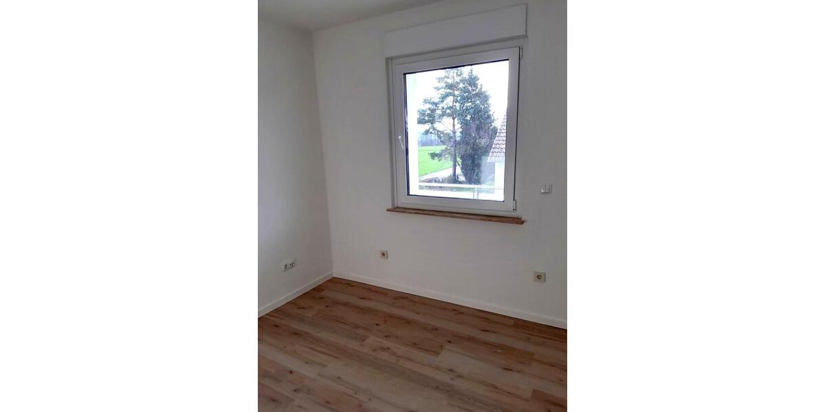 Etagenwohnung Hille - 3 Zimmer, 96 m&sup2;, 930&euro; | Angebot:25838672
