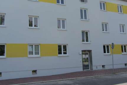 Wohnung Waldsassen - 3 Zimmer, 65 m&sup2;, 332&euro; | Angebot:26845421