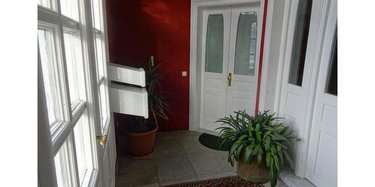 Modern Wohnung teilmöbiliert mit Fußbodenheizung in Neukich L. 1 zimmer