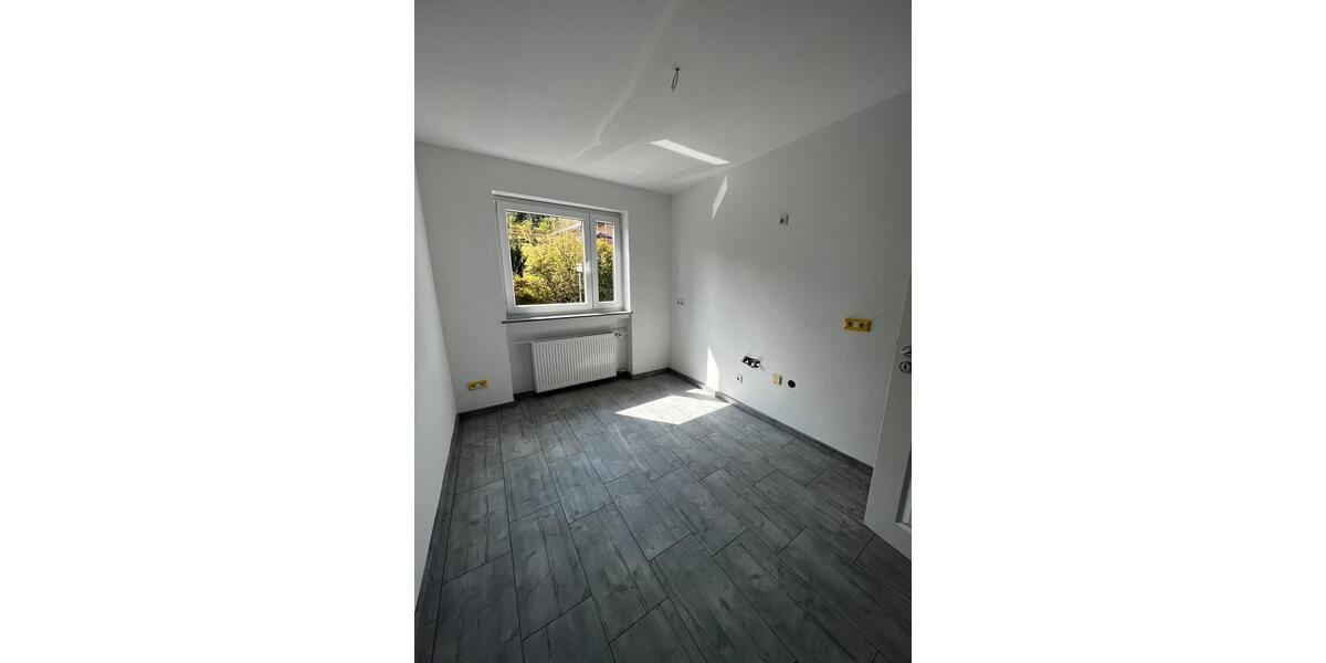 Etagenwohnung Olpe - 5 Zimmer, 120 m&sup2;, 800&euro; | Angebot:24857734