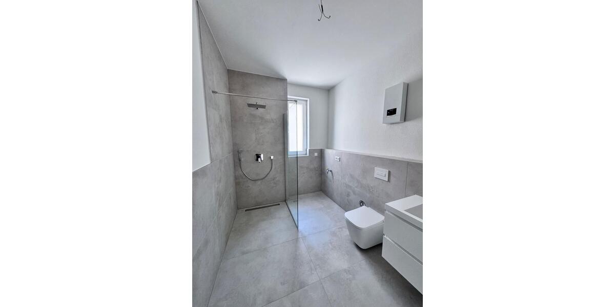 Etagenwohnung Gummersbach - 2 Zimmer, 73 m&sup2;, 850&euro; | Angebot:26132190