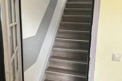 Wohnung Hecklingen - 4 Zimmer, 115 m&sup2;, 850&euro; | Angebot:25960414