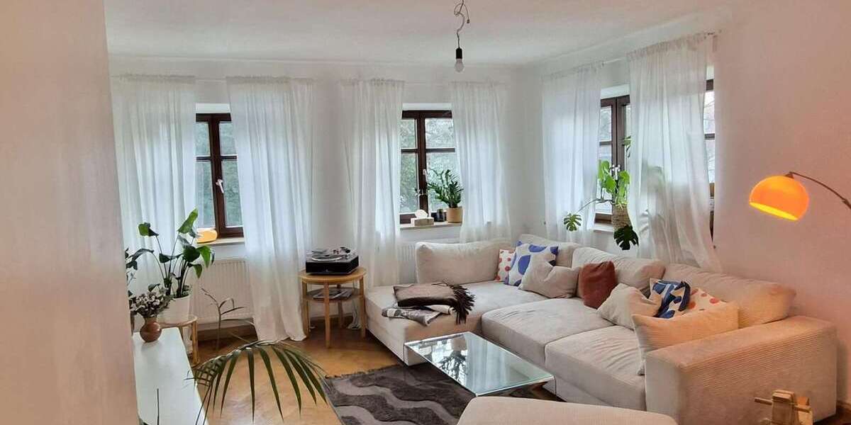 Etagenwohnung Augsburg Innenstadt - 4 Zimmer, 112 m&sup2;, 2.140&euro; | Angebot:24819363