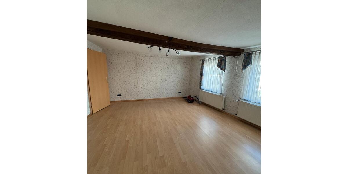 Einfamilienhaus Gießen Allendorf - 4 Zimmer, 150 m&sup2;, 1.490&euro; | Angebot:24785718