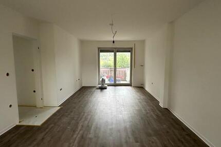 2. OG 3 ZImmer mit Balkon ab Ende Oktober zimmer