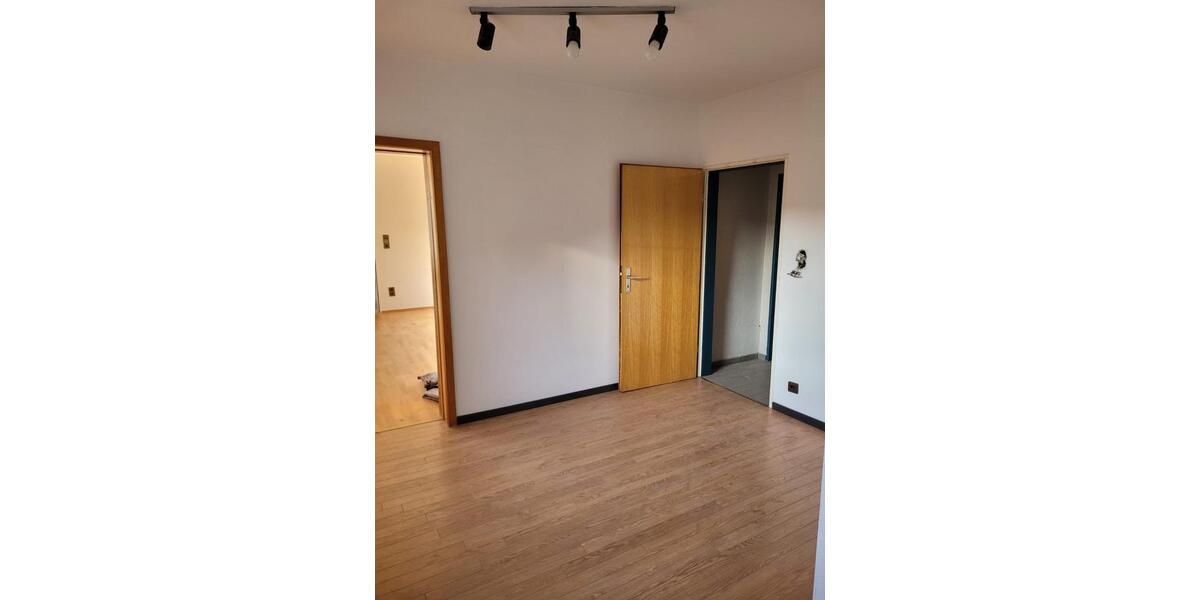 Terrassenwohnung Hünfelden - 4 Zimmer, 140 m&sup2;, 990&euro; | Angebot:25048996