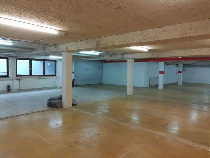 Halle in Sauerlach 5.700 € 650 m²