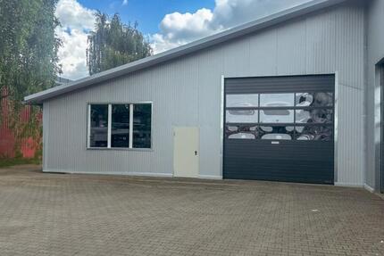 Großzügige und vielseitig nutzbare Lagerhalle, Produktionshalle zimmer