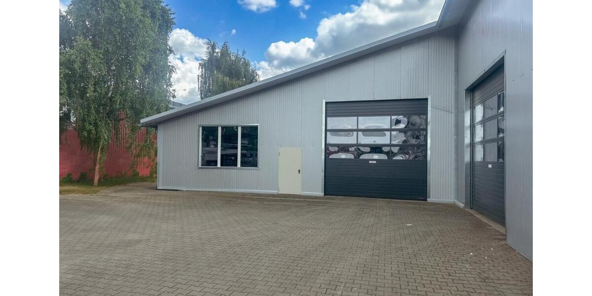 Großzügige und vielseitig nutzbare Lagerhalle, Produktionshalle zimmer