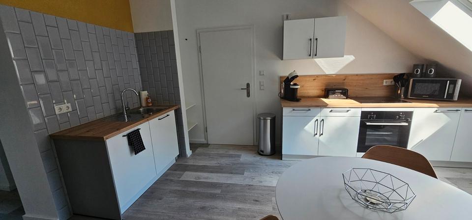 Wohnen auf Zeit Rheinberg - 2 Zimmer, 65 m&sup2;, 990&euro; | Angebot:26005973