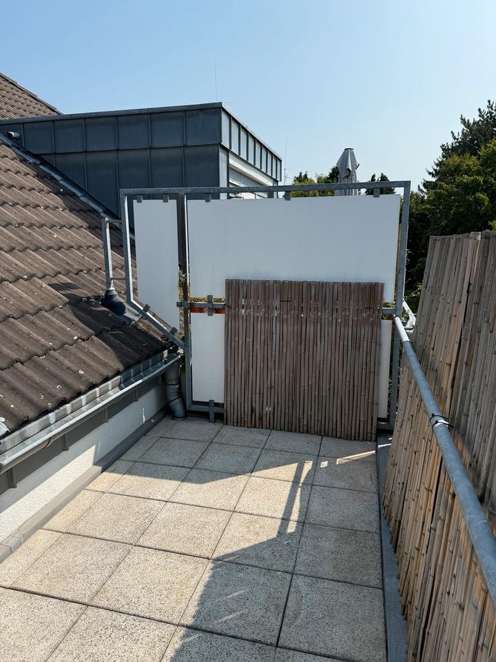 Urdenbach* Besichtigung 31.08.25* Sonennbalkon * Einbauküche *