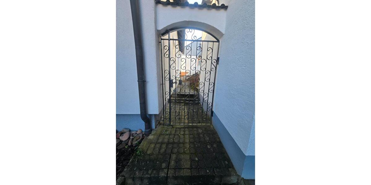 Einfamilienhaus Ettlingen - 5 Zimmer, 150 m&sup2;, 1.750&euro; | Angebot:24810197