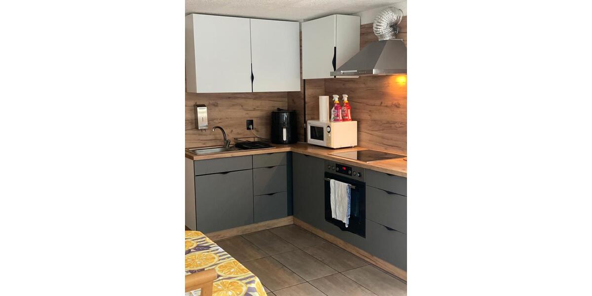 Wohnen auf Zeit Albertshofen - 9 Zimmer, 24 m&sup2;, 18&euro; | Angebot:26339486